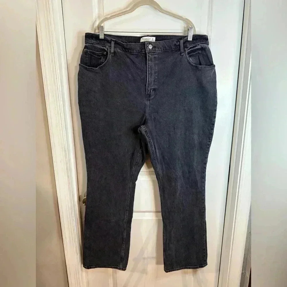 Abercrombie & Fitch Women’s Black 70s Vintage Flare Ultra High Rise Curvy Jeans